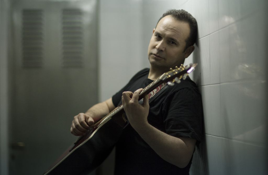 Ο Κώστας Μακεδόνας «Αυτοπροσώπως» στον Νίκο Θρασυβούλου