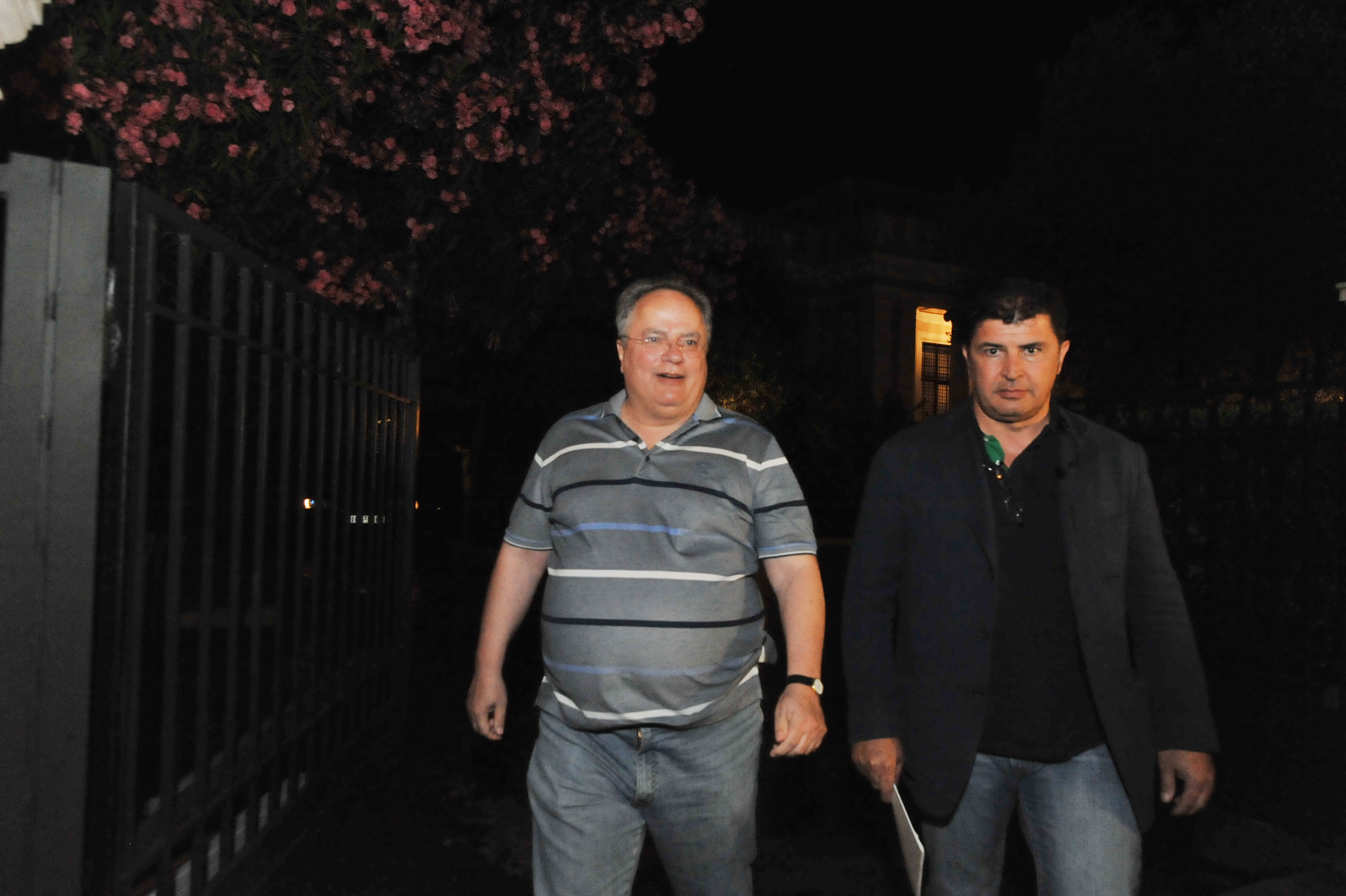 Κοτζιάς: «Όχι Grexit ή υποταγή»