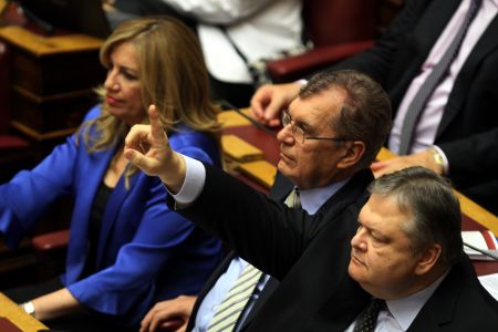 Βενιζέλος: Θεσμική εκτροπή η πρόταση για δημοψήφισμα