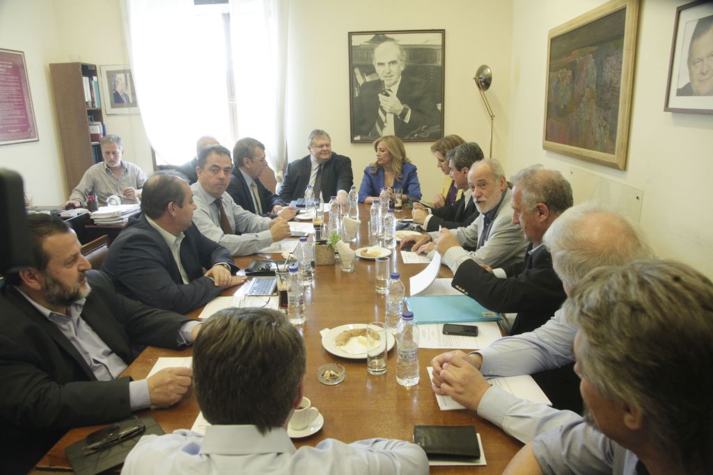 Συνεδριάζει στις 15:00 η Κοινοβουλευτική Ομάδα του ΠαΣοΚ