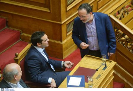 Βέβαιος ο ανασχηματισμός – Συνεχείς συσκέψεις στο Μαξίμου