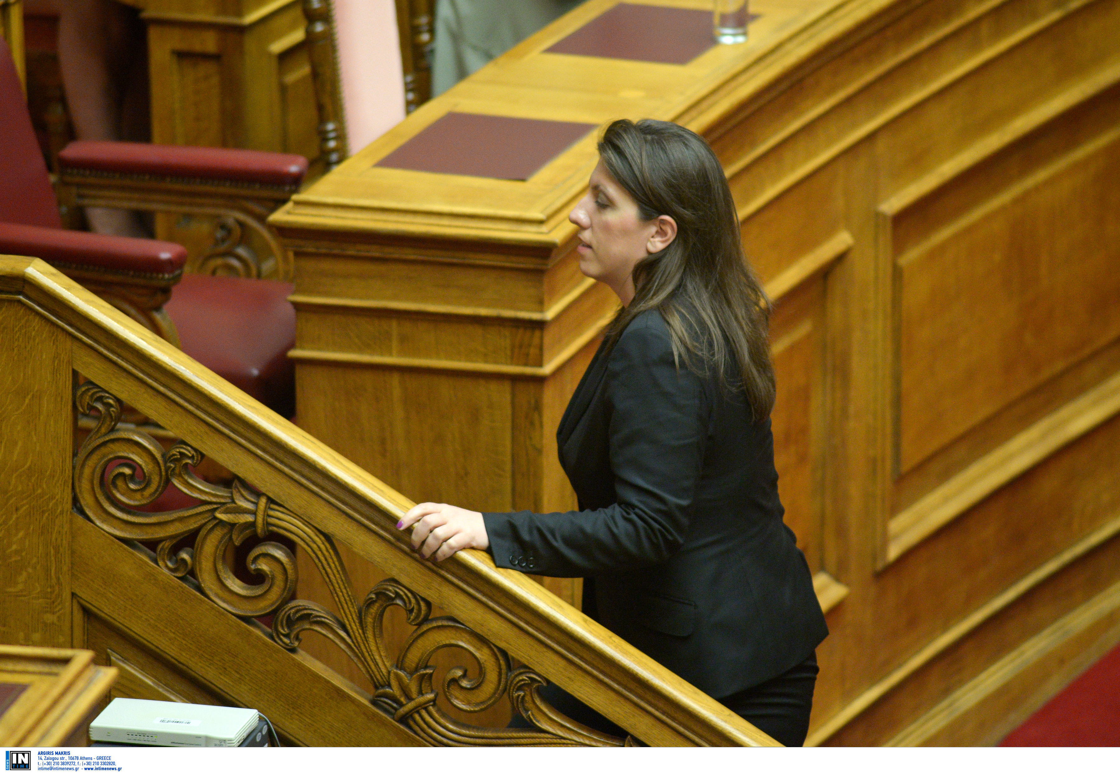 Απέλυσε την φωτογράφο της Βουλής η Ζωή Κωνσταντοπούλου
