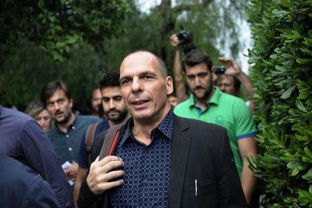 Βαρουφάκης:Αξιόπιστη πρόταση προϋποθέτει λύση για το χρέος