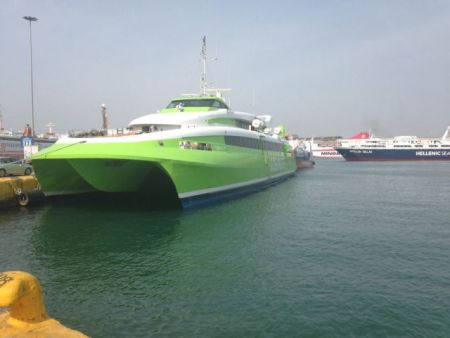 Το Flying Cat 3 ξεκίνησε δρομολόγια στον Αργοσαρωνικό