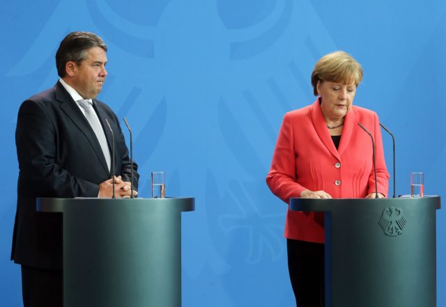 Le Monde: Ενωμένη και αποφασιστική η Γερμανία έναντι της Ελλάδας