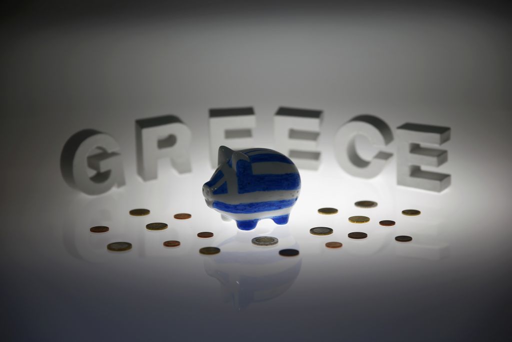 Bloomberg: Οι τρεις επιλογές για το χρέος που εξετάζει η ευρωζώνη