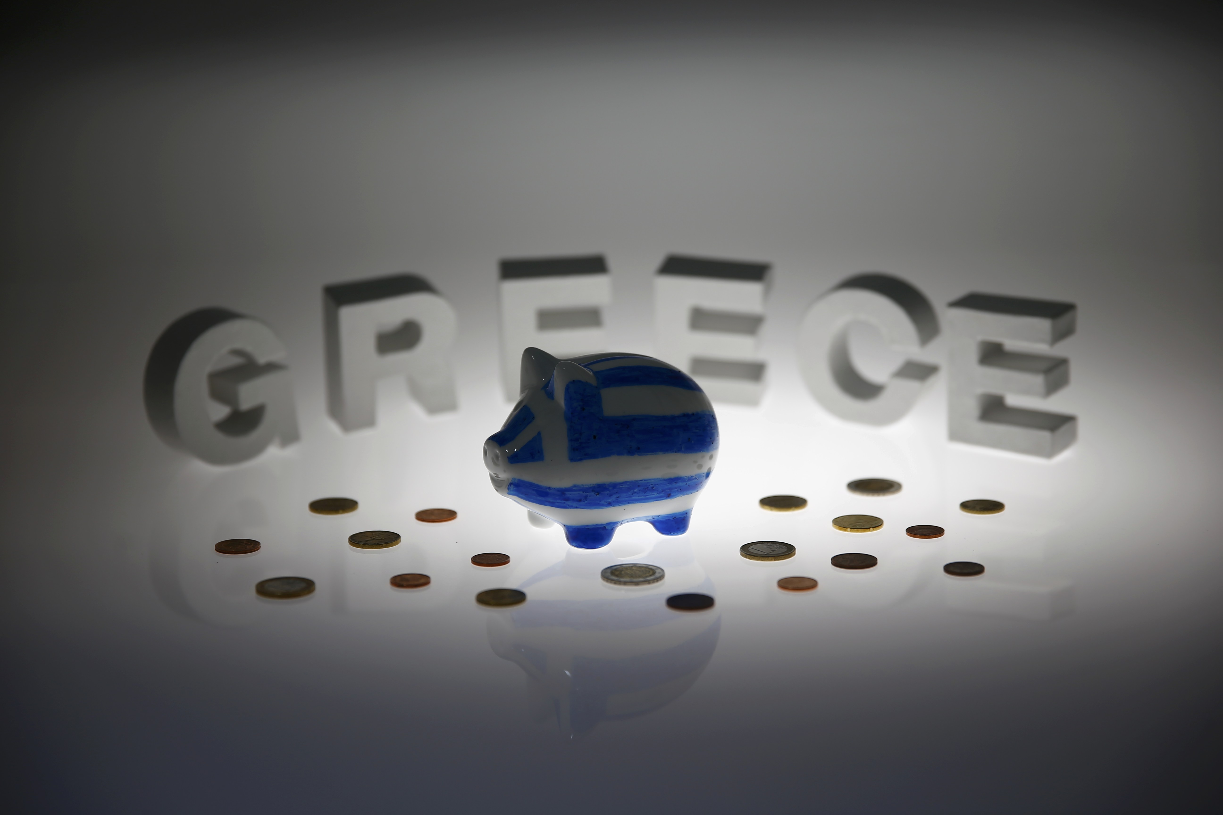 Το ΔΝΤ αναθεωρεί προς τα κάτω την ανάπτυξη στην Ελλάδα για το 2017