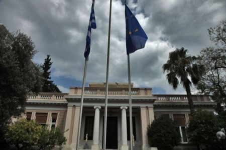 Blame game στο εσωτερικό της κυβέρνησης και σενάρια παράδοσης σκυτάλης