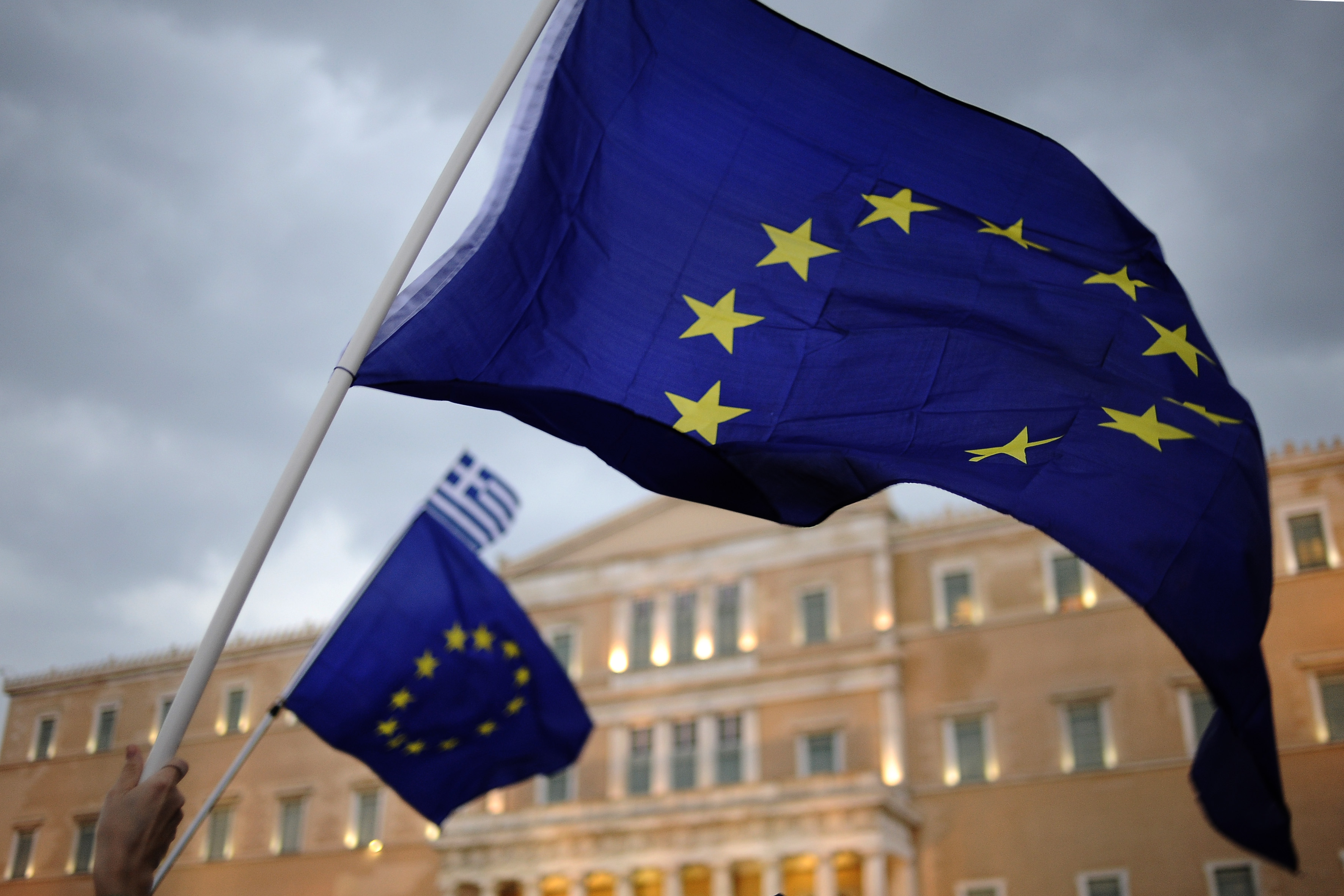 Επιτροπή του ΝΑΙ:«ΝΑΙ στην Ελλάδα, ΝΑΙ στο Ευρώ»