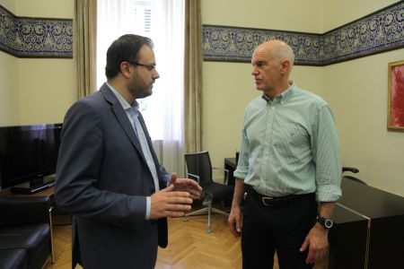 Συνάντηση Παπανδρέου – Θεοχαρόπουλου την Τετάρτη