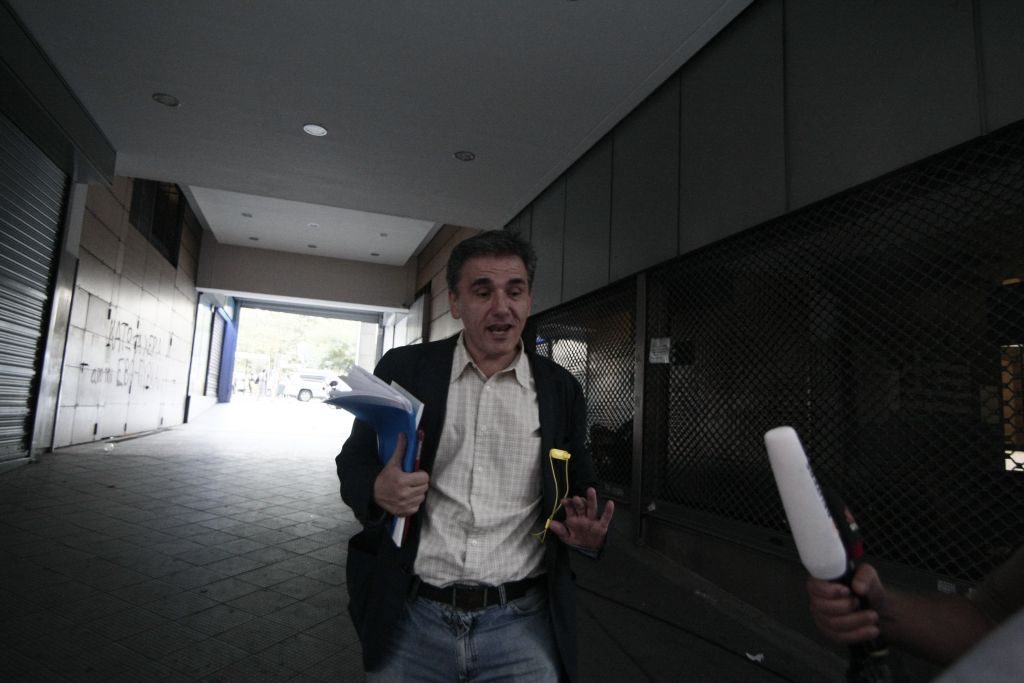 Τσακαλώτος: Ζητάμε από τον ελληνικό λαό να ψηφίσει «όχι»