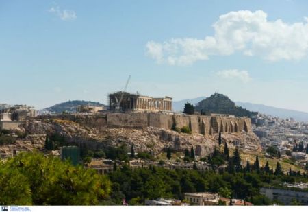 Ταξιδιωτικό ισοζύγιο: Πλεόνασμα €12,169 δισ. το 2015