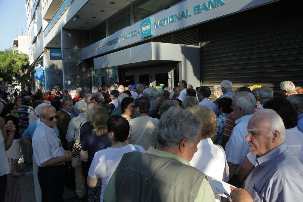 Αρχίζει η καταβολή των νέων, μειωμένων έως 25%, συντάξεων