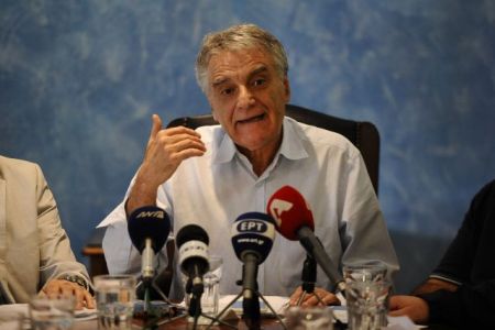 Κάλπες και διαζύγια συζητούν στο Μαξίμου