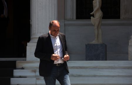 Τσίπρας – Σταθάκης: Συνάντηση για τις κατεδαφίσεις αυθαιρέτων