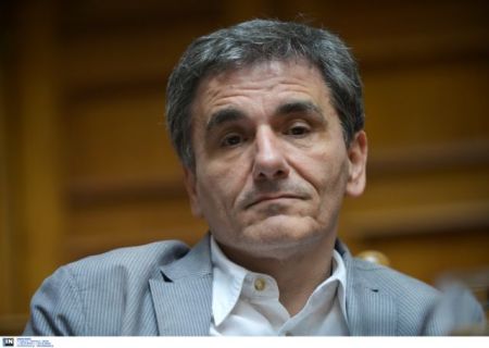 Ο Τσακαλώτος, ο γκρεμός και τα ταγάρια