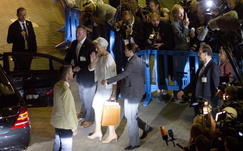 Οι εταίροι απαιτούν τη ψήφιση έξι νομοσχεδίων πριν από τη συμφωνία