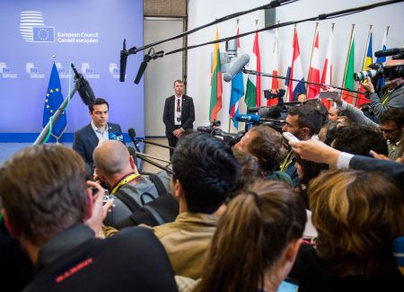 Τσίπρας: «Καλύτερα να βγάλω εισιτήριο για άλλη χώρα»