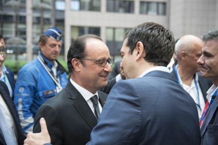 Τσίπρας-Ολάντ:Οι διαπραγματεύσεις να ολοκληρωθούν μετά τις 15 Αυγούστου