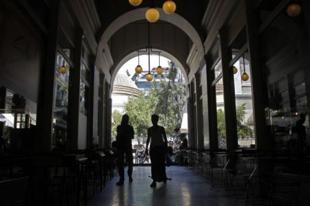 Ανοιχτά τα καταστήματα την Κυριακή