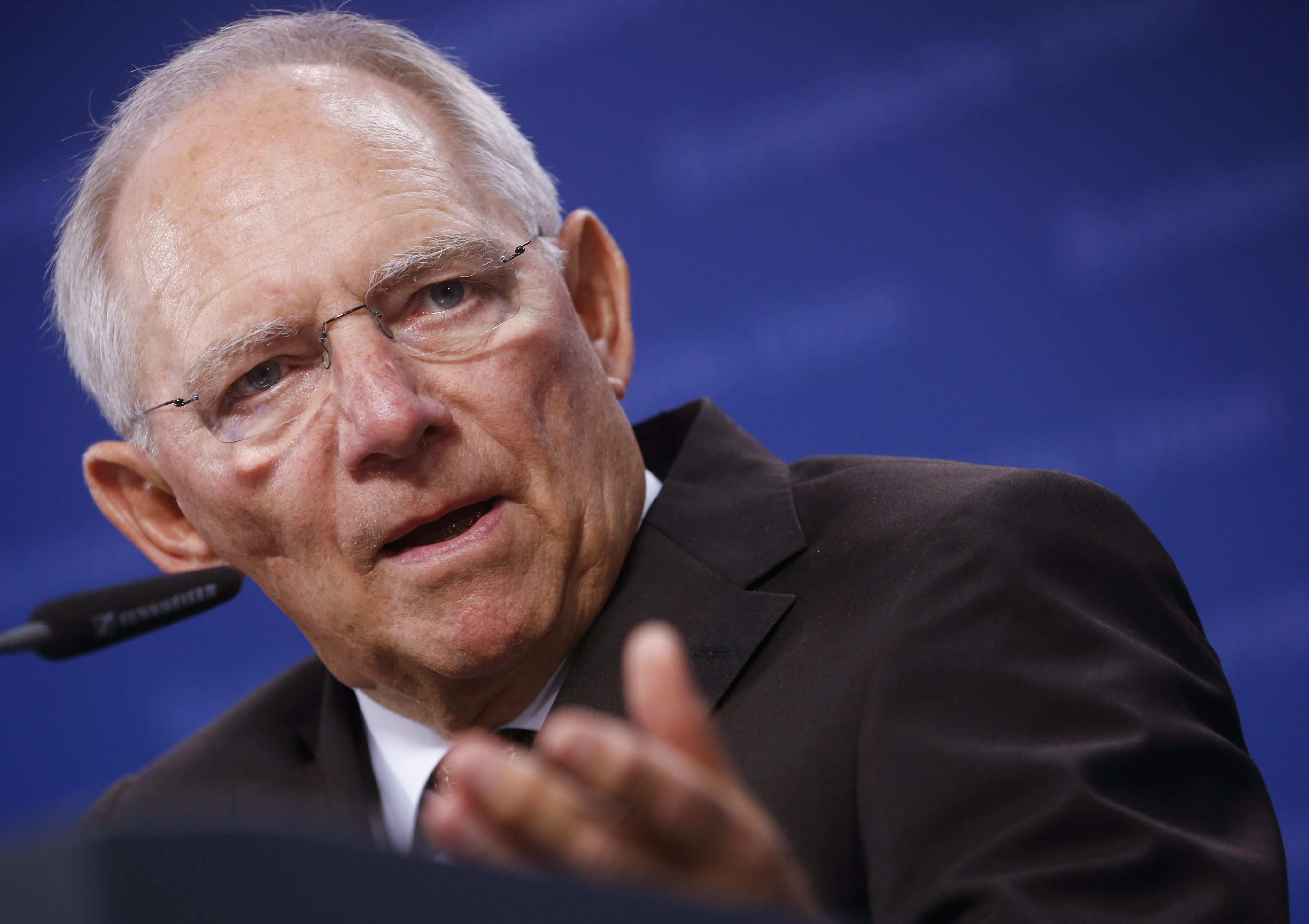Spiegel: Σόιμπλε, ο βαθιά ευρωπαϊστής που απείλησε με Grexit