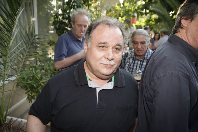 Leoutsakos calls government to break off talks with creditors