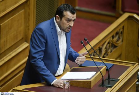 Νέα Δημοκρατία κατά Παππά για τα γραφεία Τύπου εξωτερικού