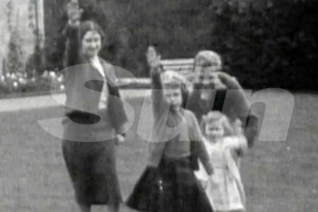 Σάλος στο Μπάκιγχαμ από βίντεο με την Ελισάβετ να χαιρετά ναζιστικά