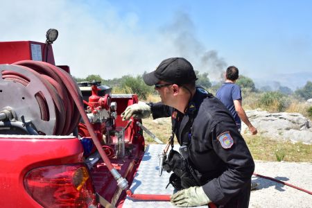 Πολύ υψηλός κίνδυνος πυρκαγιάς και την Τρίτη