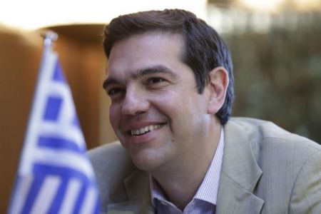 PM Tsipras calls critics to “not hide behind his signature”