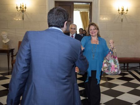 Συνάντηση Τσίπρα – Κατσέλη για το θέμα των πλειστηριασμών