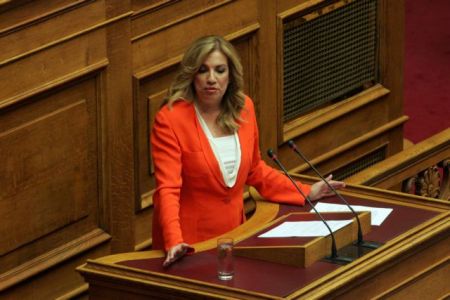 Γεννηματά: Υπάρχει δέσμευση των εταίρων για απομείωση του χρέους