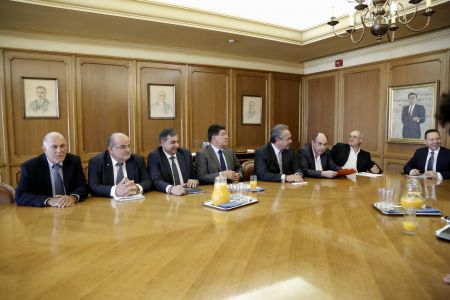 Στουρνάρας: Δεν υπάρχει ενδεχόμενο bail in – τις επόμενες 10 ημέρες θα λύσουμε τα προβλήματα των επιχειρήσεων