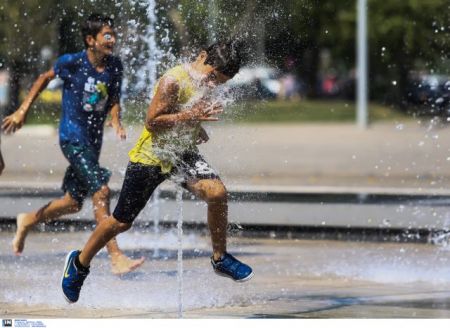 Καυτή εβδομάδα με θερμοκρασίες μέχρι και 42 βαθμούς