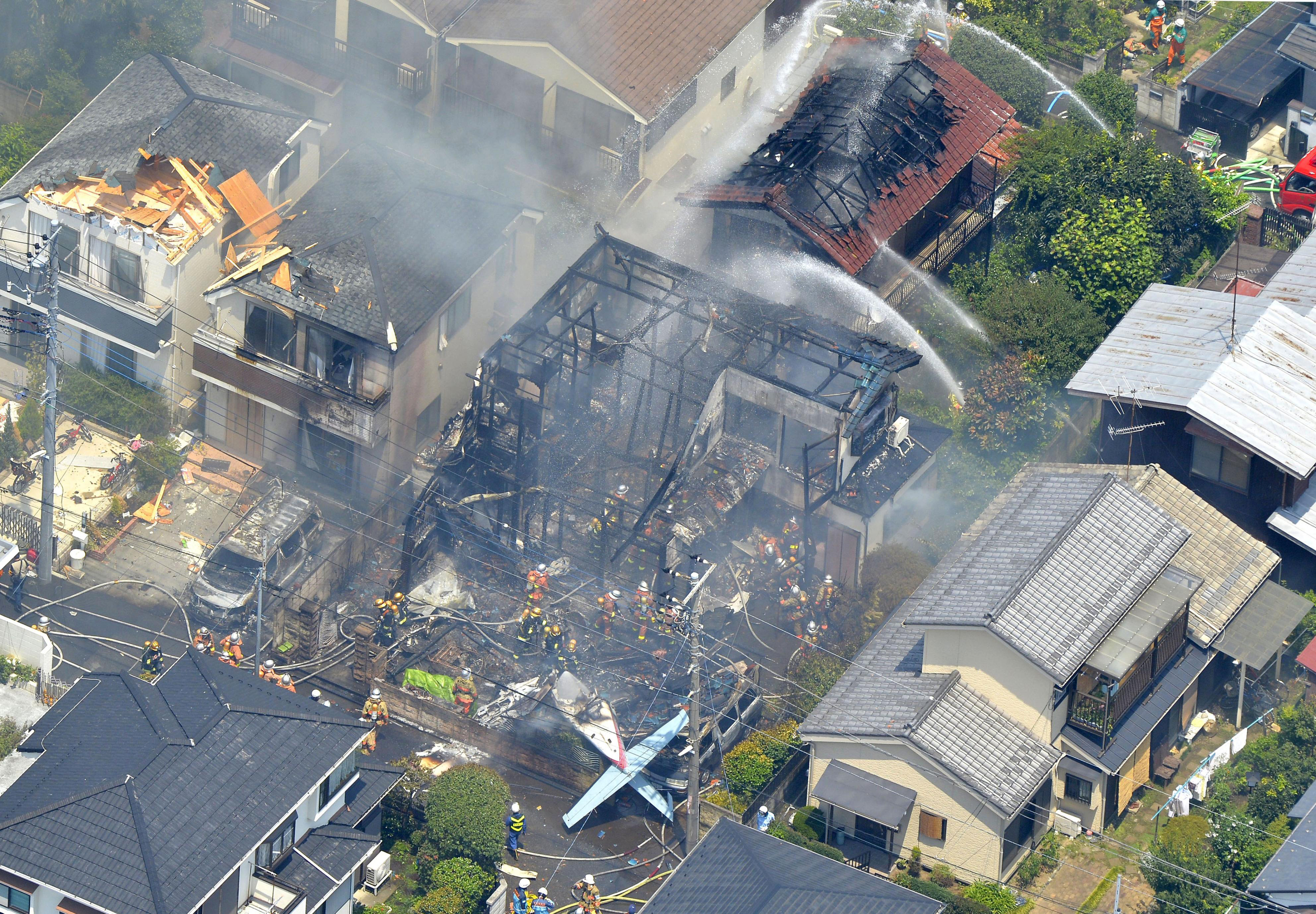 Τόκιο: Τρεις νεκροί από συντριβή τουριστικού αεροσκάφους συνετρίβη σε προάστιο της πόλης