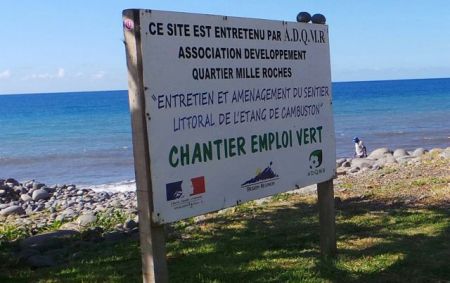 Εκρηξη ηφαιστείου στο Ρεϊνιόν αφότου βρέθηκαν τα συντρίμμια του αεροπλάνου