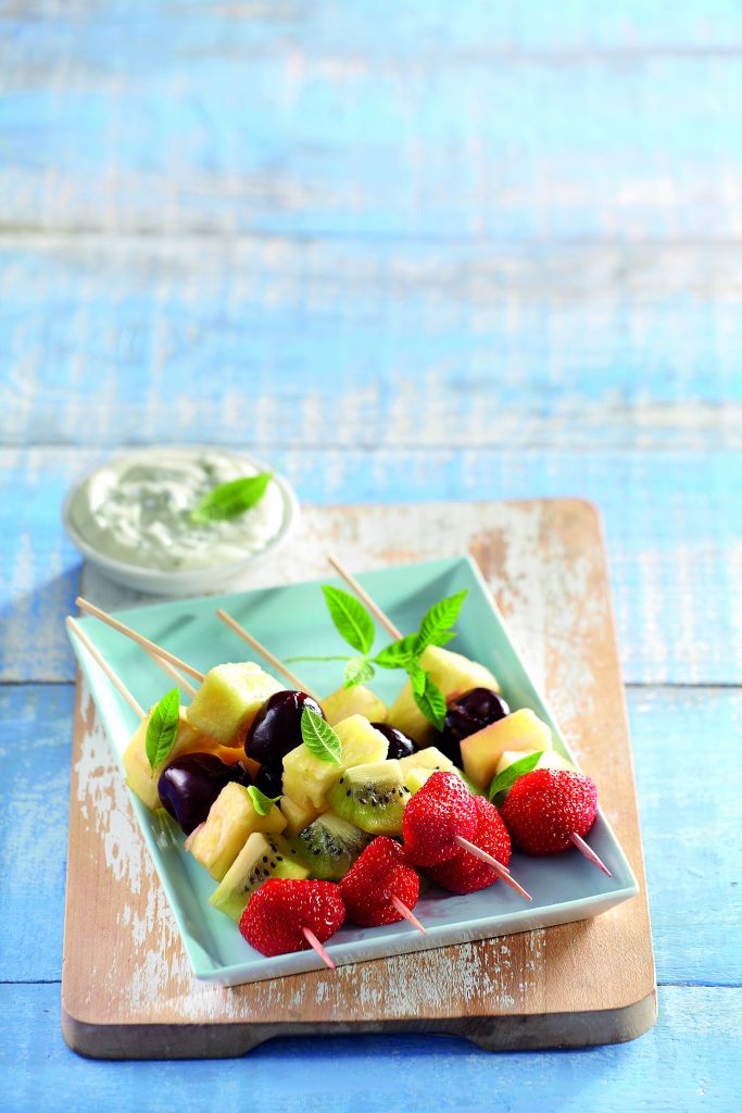 Φρουτοσουβλάκια με κρέμα μασκαρπόνε