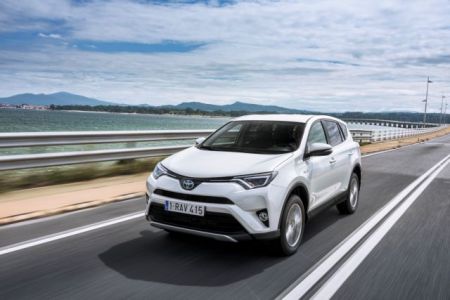 Toyota RAV4 Hybrid: Ισχύς εν τη ενώσει