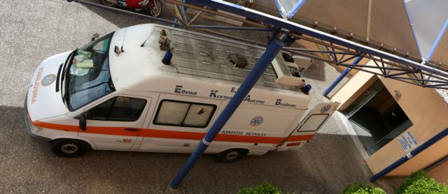 Ασθενοφόρα που μεταφέρουν… σκάνδαλα