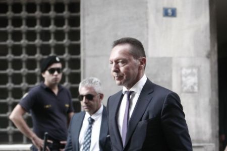 Stournaras and Houliarakis to discuss bank recapitalization
