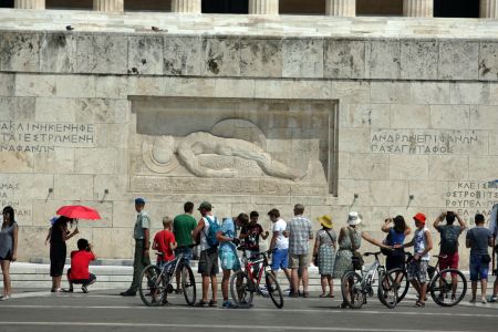 TUI: Ανάκαμψη στις κρατήσεις για την Ελλάδα τις τελευταίες εβδομάδες