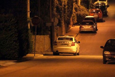 Ψάχνουν τούρκο επιχειρηματία για τη βομβιστική επίθεση στη Βουλιαγμένη