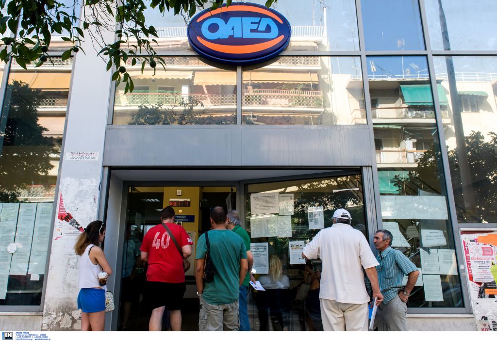 ΕΛΣΤΑΤ: Στα ύψη παραμένει η ανεργία με 24,9% το α΄ τρίμηνο