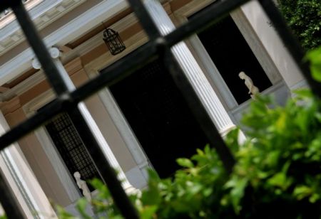 Μαξίμου σε Μεϊμαράκη: Κανένα νέο ξεκίνημα από φθαρμένα υλικά