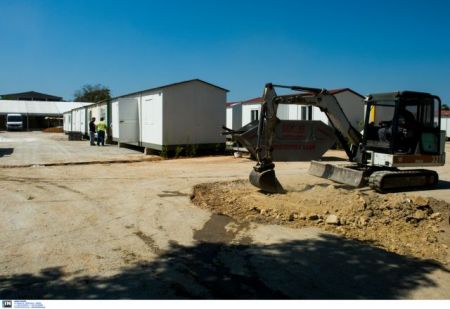 Κίνδυνος να «κλείσει» πριν ανοίξει το κέντρο μεταναστών στον Ελαιώνα