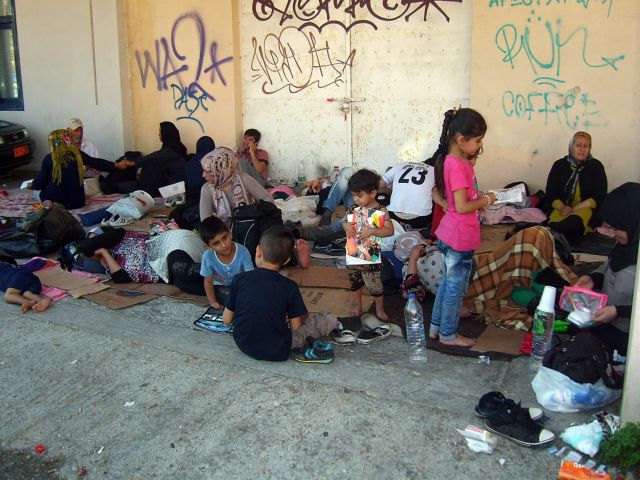 Ferry boat with refugees sets sail from Kos for Thessaloniki