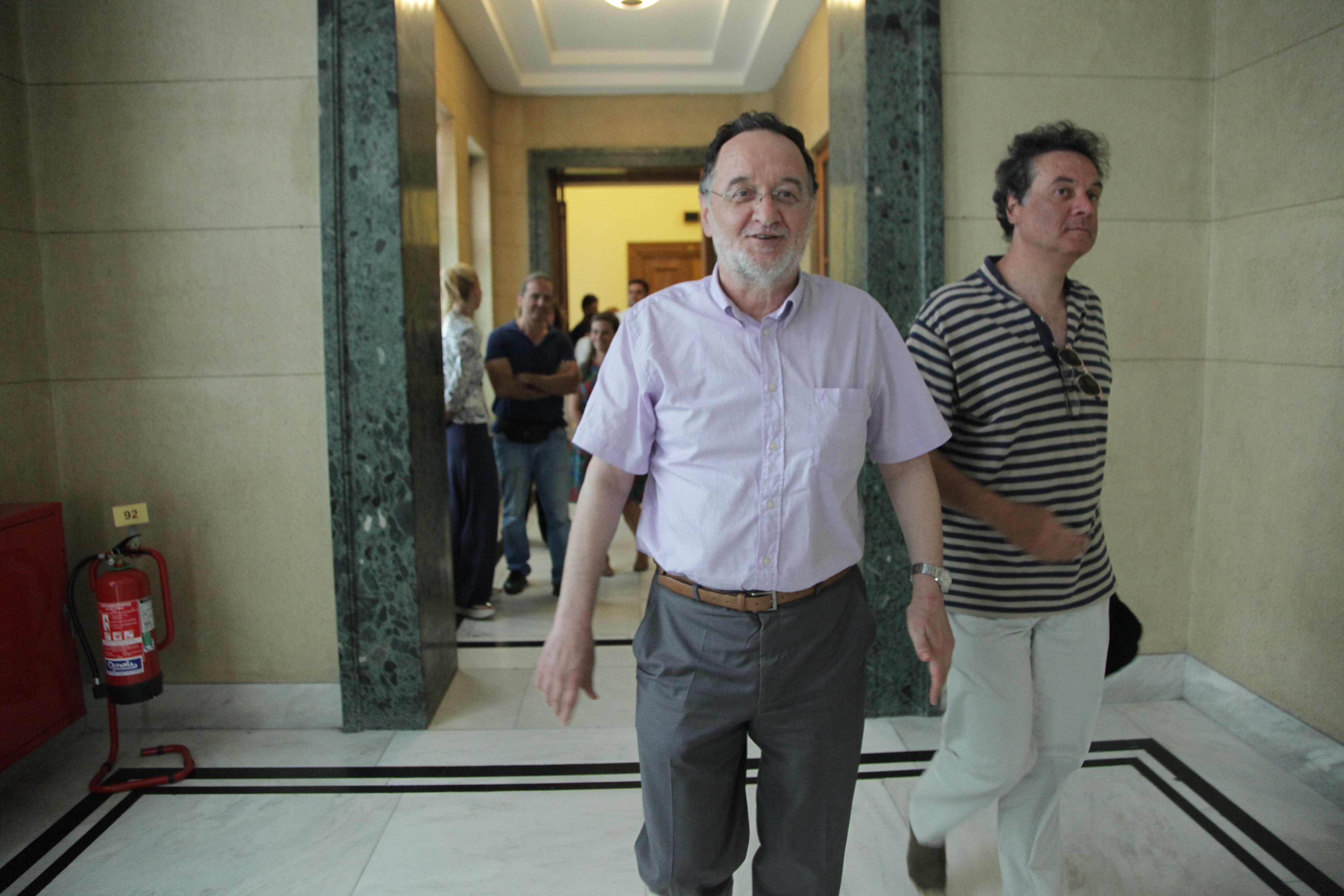 Αριστερή Πλατφόρμα: Συγκροτεί πλατύ αντιμνημονιακό, λαϊκό, πατριωτικό μέτωπο