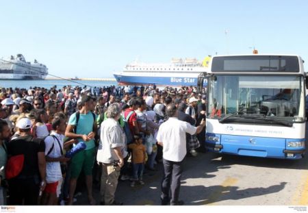 Πρωτοβουλίες από την Περιφέρεια Πειραιά για βοήθεια σε πρόσφυγες