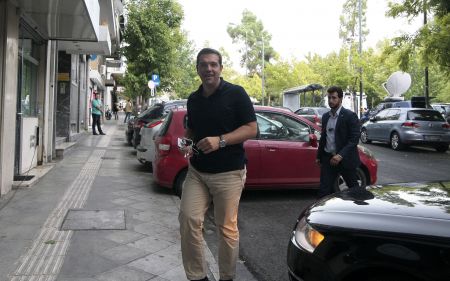 Τσίπρας στη ΠΓ του ΣΥΡΙΖΑ: Επαναστατικό είναι να ανοίγεις δρόμους, ακόμα κι όταν δεν υπάρχουν