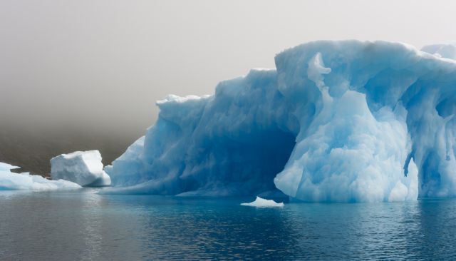 Οι πάγοι της Γροιλανδίας λιώνουν γρήγορα | tovima.gr
